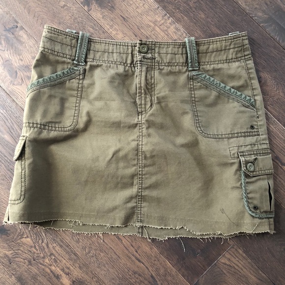 Green cargo mini skirt Clearance